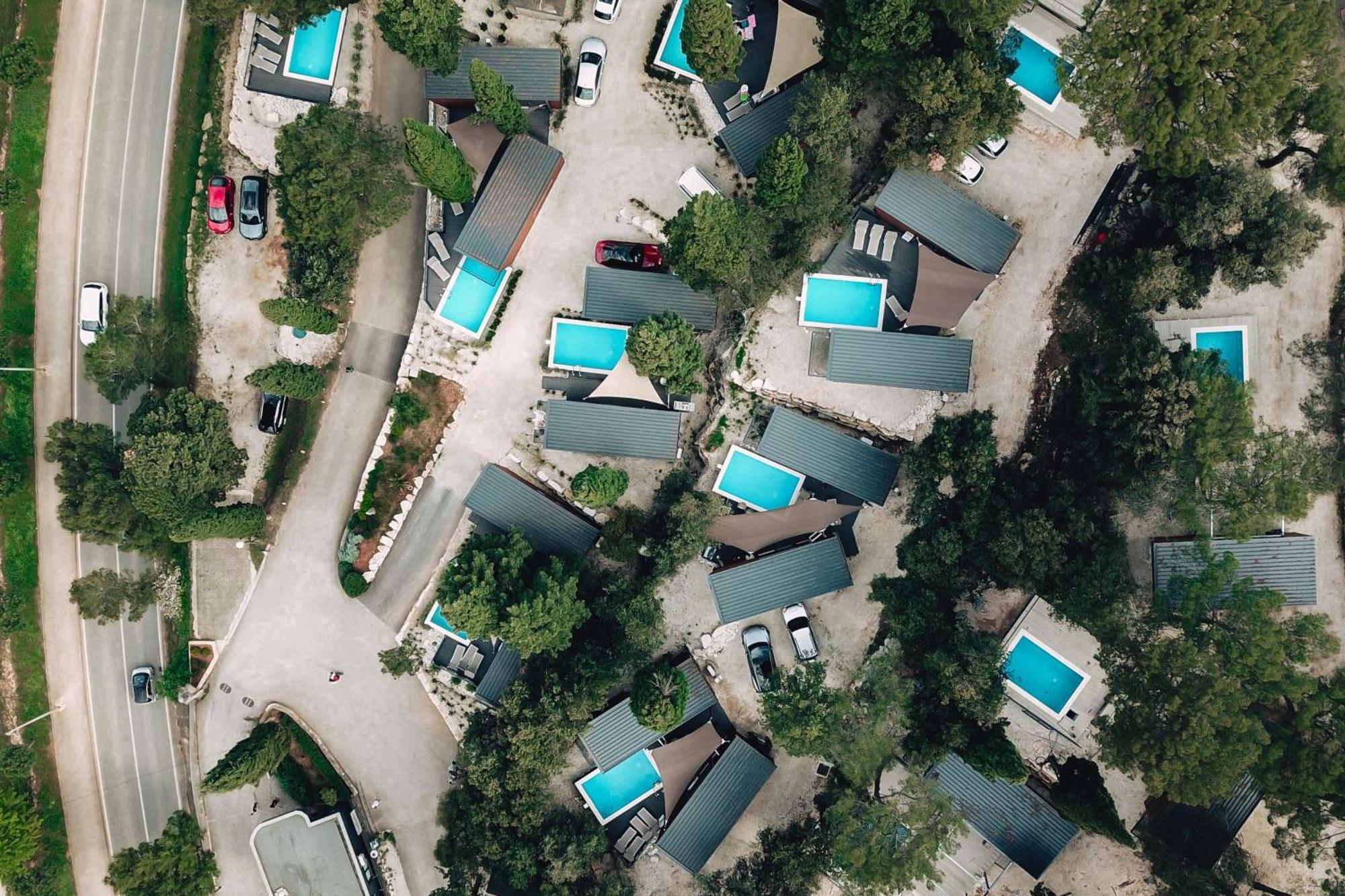 Porton Nature Hideouts โรวีน ภายนอก รูปภาพ