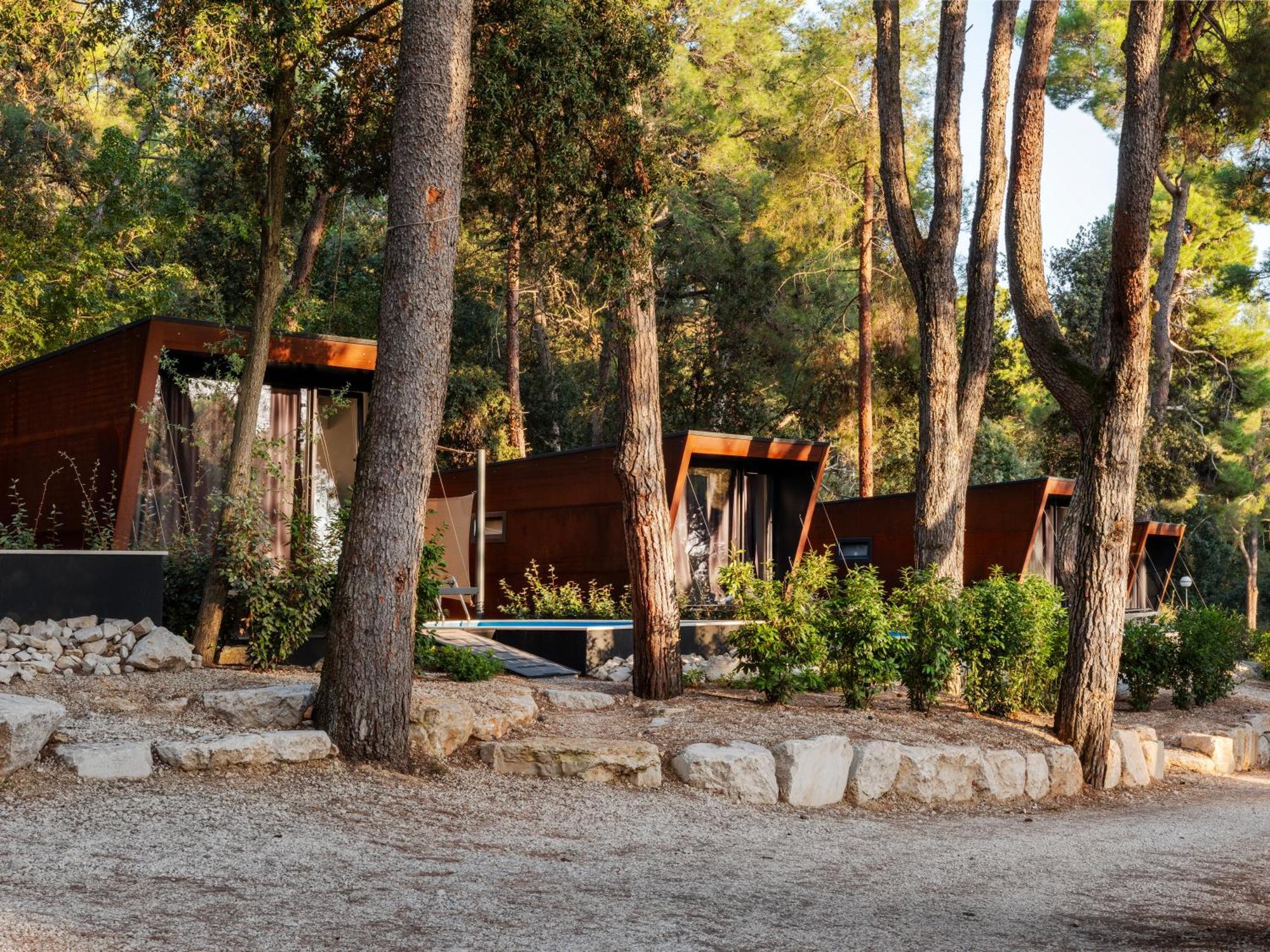Porton Nature Hideouts โรวีน ภายนอก รูปภาพ